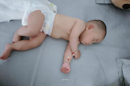 分宜宝宝口水多怎么回事
